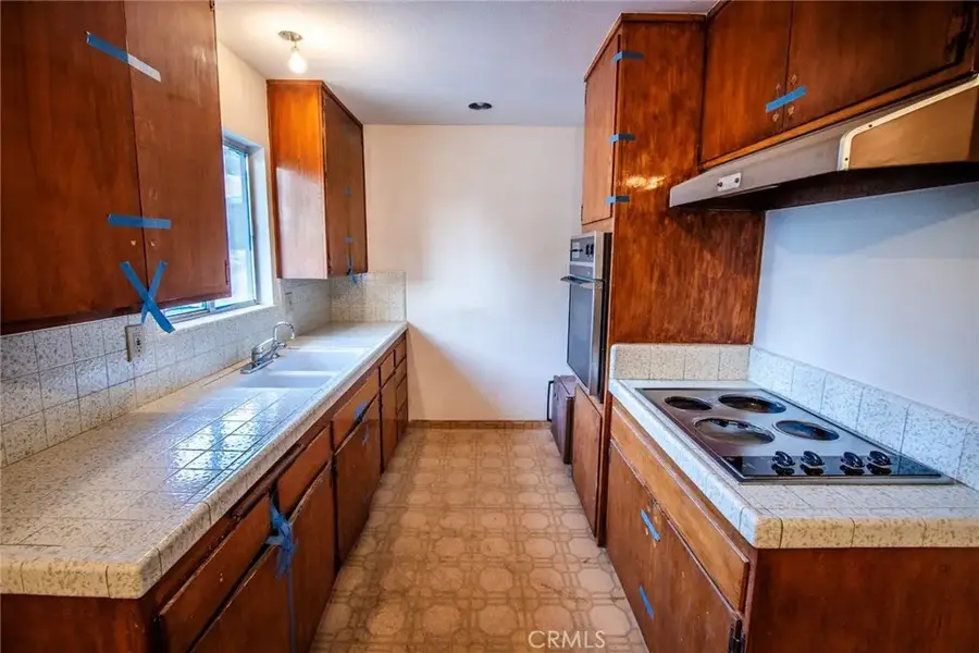 22481 Los Rogues, Saugus, CA 91350 - Image #2