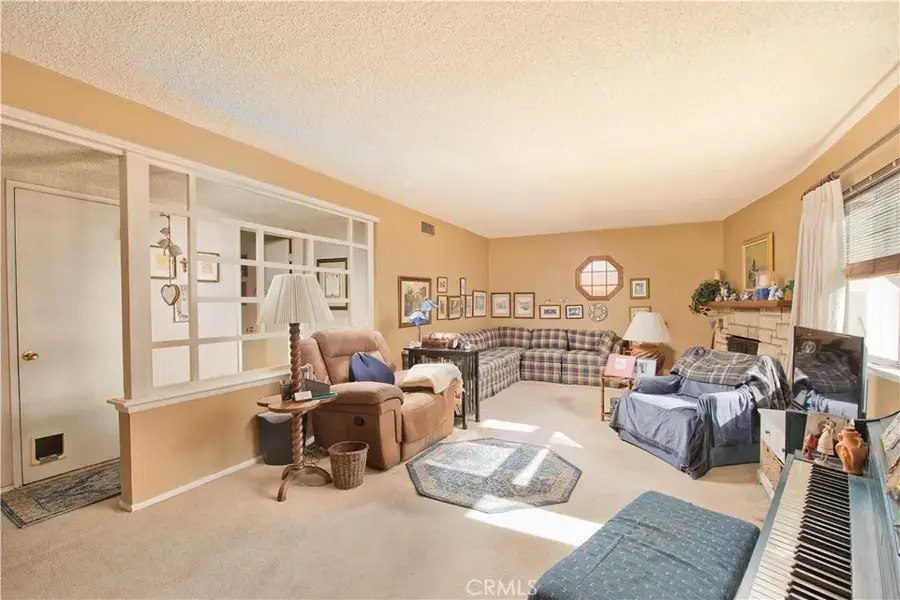 19816 Marilla, Chatsworth, CA 91311 - Image #2