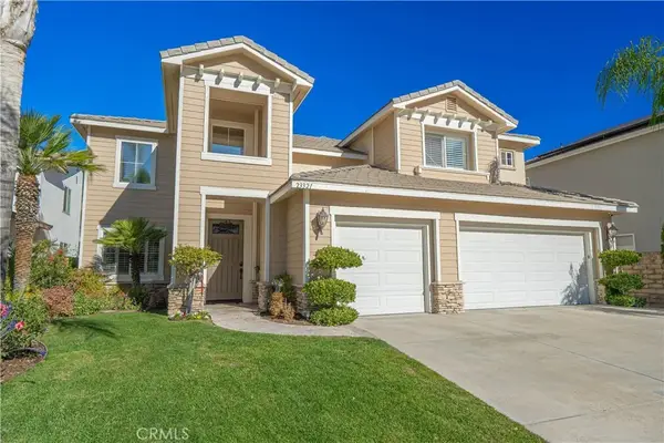 23321 Cuestport Drive, Valencia, CA 91354