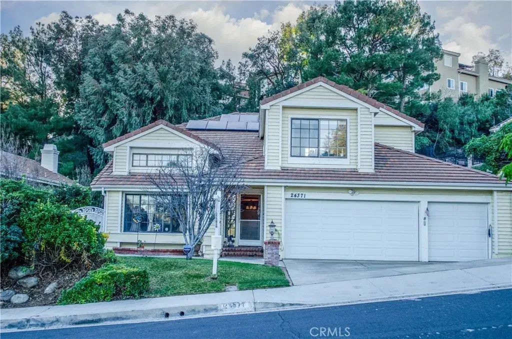 24371 Crestview, Newhall, CA 91321 - Image #1