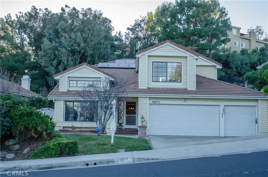 24371 Crestview, Newhall, CA 91321 - Image #2