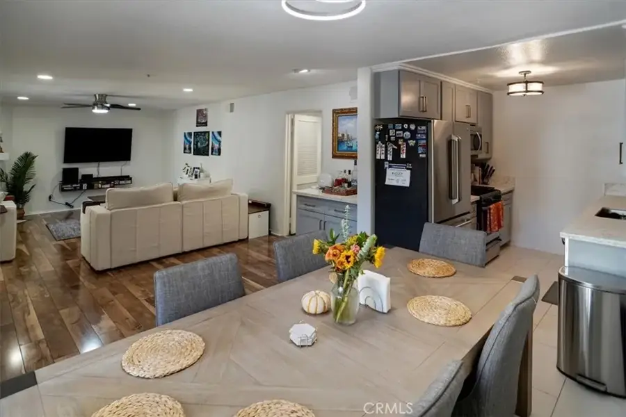 11044 Acama, North Hollywood, CA 91602 - Image #3