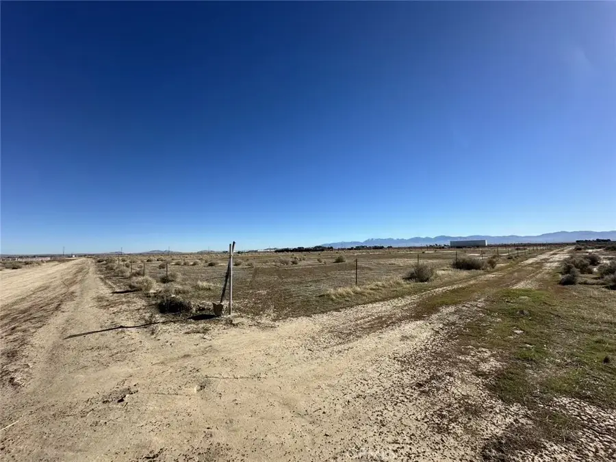 0 Cor Ave H4 Nog 48 Ste, Lancaster, CA 93535 - #2