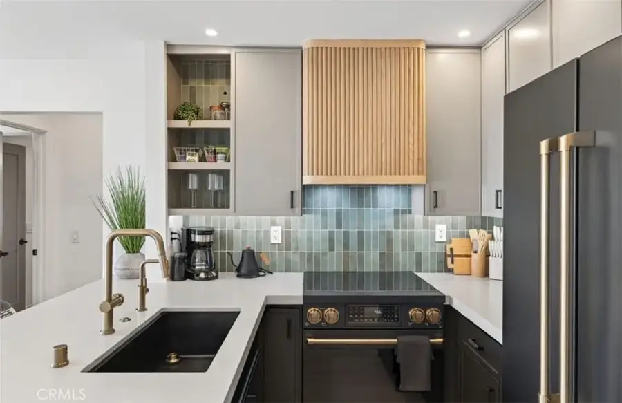 218 E Surfside, Port Hueneme, CA 93041 - Image #3