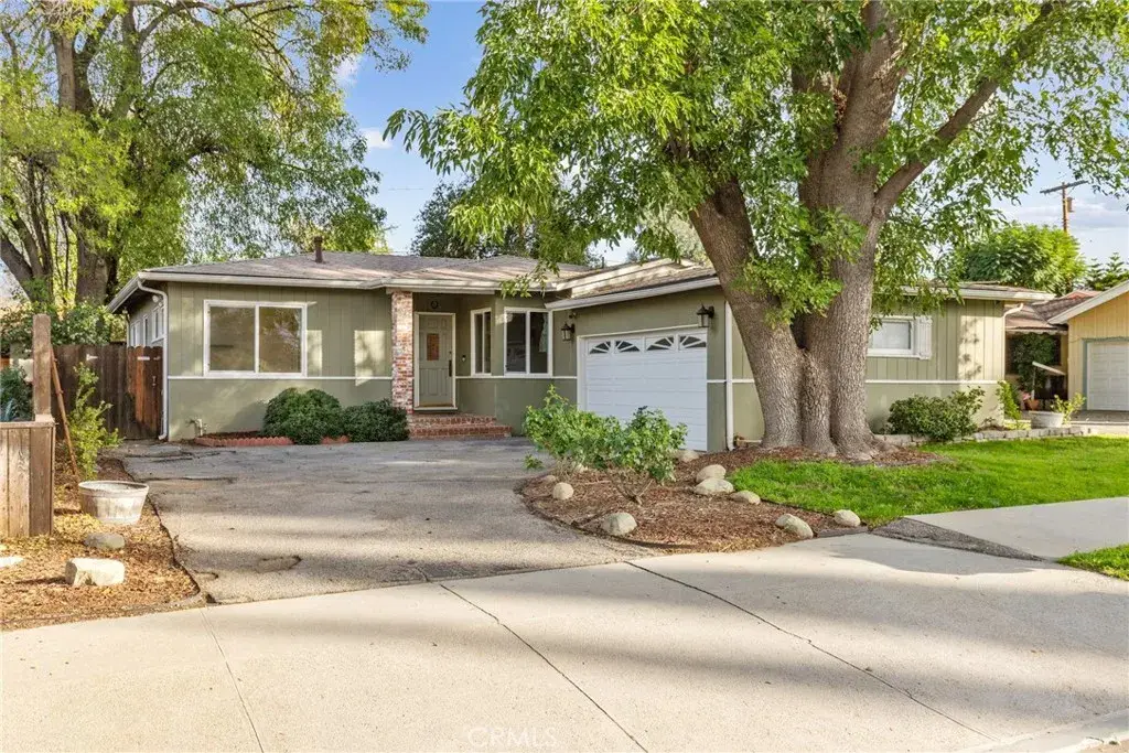 5634 Ponce Avenue, Woodland Hills, CA 91367 - Image #1