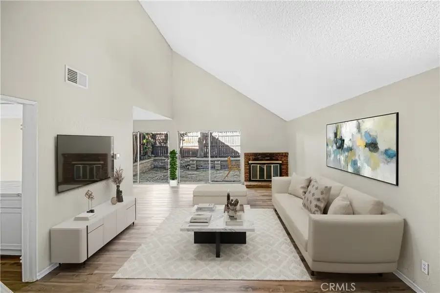 22703 Garzota, Valencia, CA 91354 - Image #3