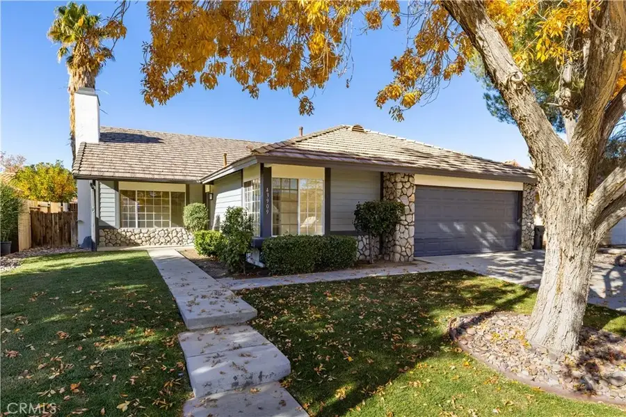 43909 Estrella, Lancaster, CA 93535 - Image #2