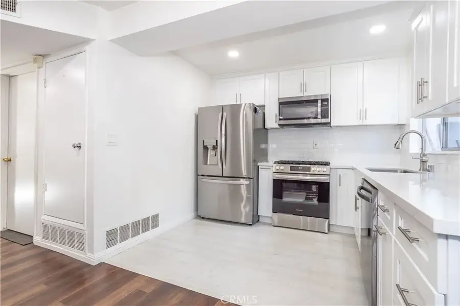 10125 De Soto #45, Chatsworth, CA 91311 - Image #3