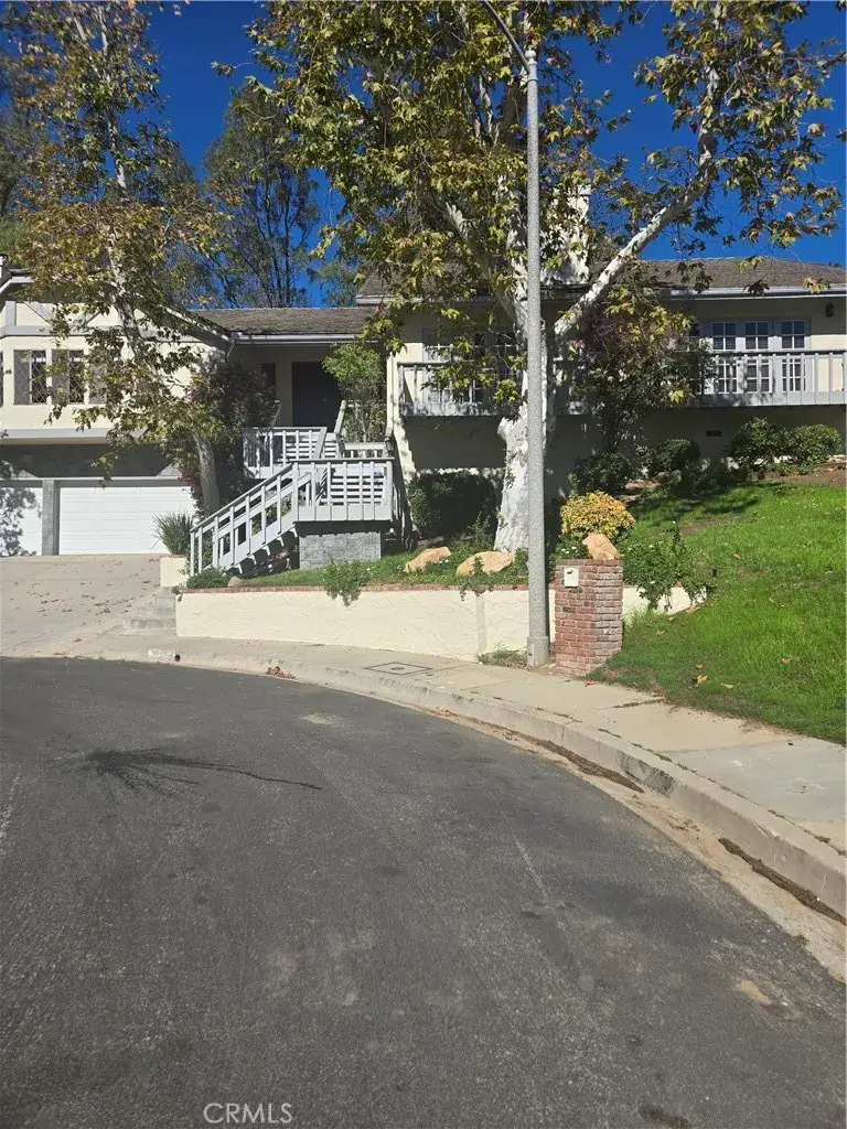 22755 Dale Court, Chatsworth, CA 91311 - Image #2