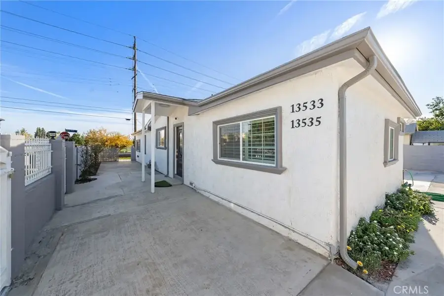 13533 Terra Bella, Pacoima, CA 91331 - #3