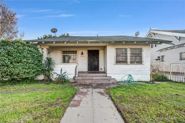1200 W 39th Place, Los Angeles, CA 90037