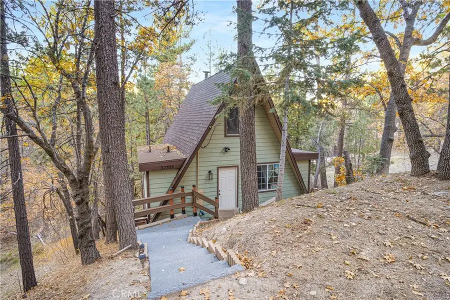 32703 Tulip Lane, Running Springs, CA 92382 - #2