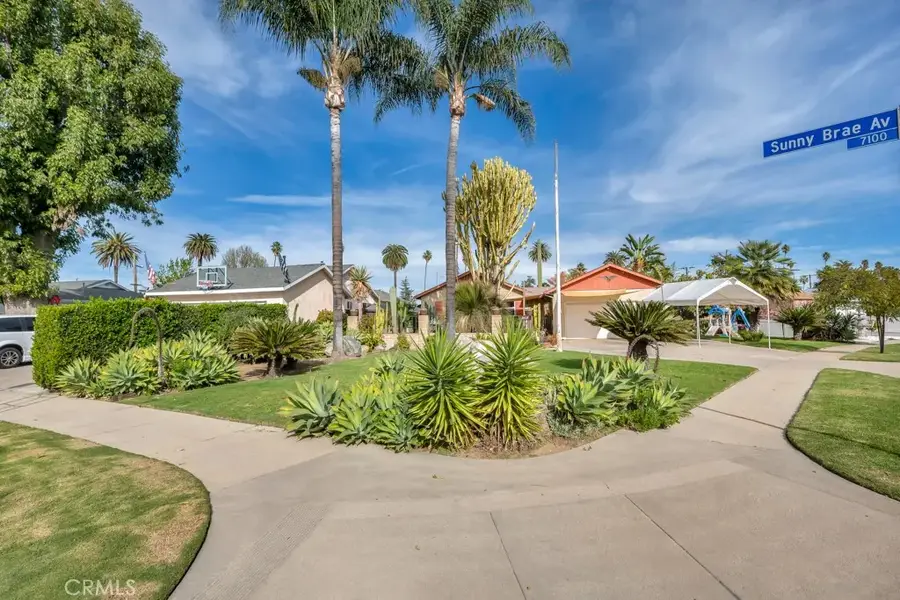 20539 Enadia Way, Winnetka, CA 91306 - Image #2