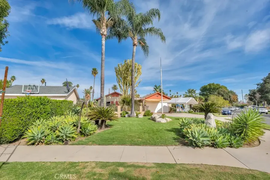 20539 Enadia Way, Winnetka, CA 91306 - Image #3