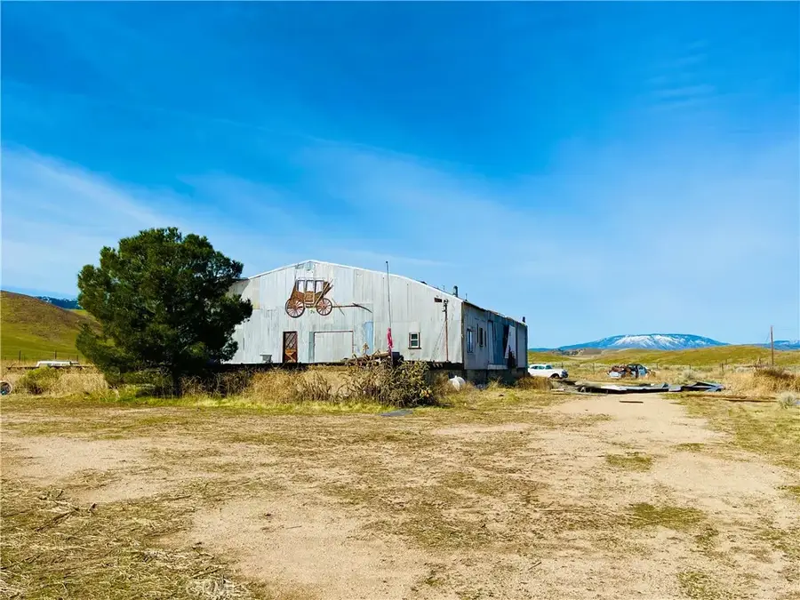 49357 W. Avenue D, North Antelope Valley, CA 93536 - Image #2