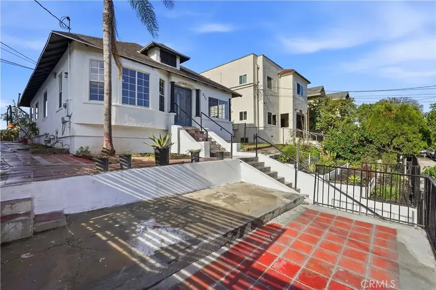 537 N Cummings Street, Los Angeles, CA 90033 - #2