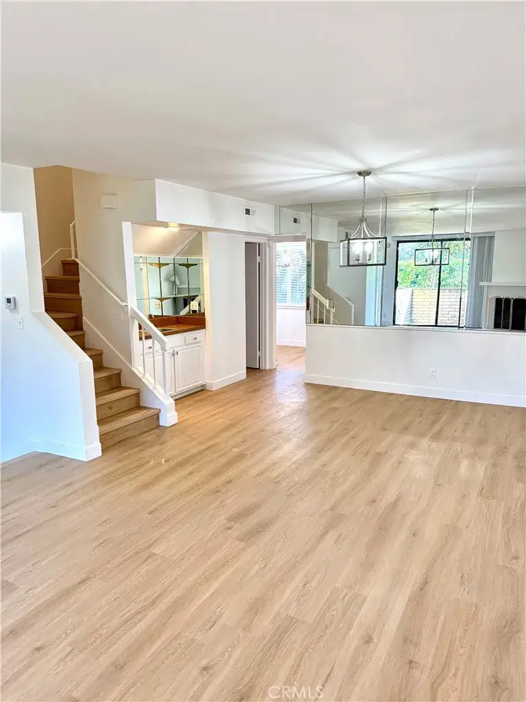 21930 Marylee #98, Woodland Hills, CA 91367 - Image #3