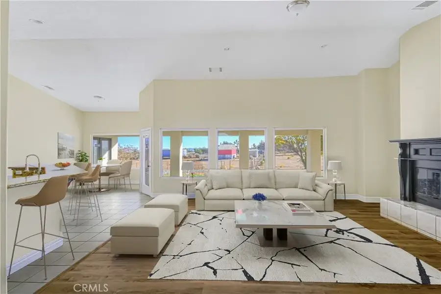 10575 Tumbleweed, Phelan, CA 92371 - Image #2