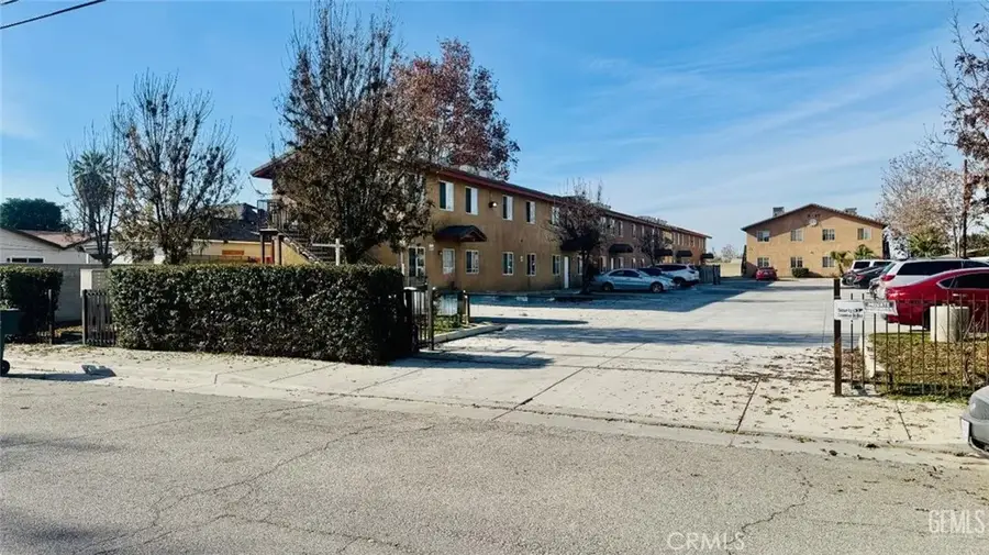 117 N, Bakersfield, CA 93304 - Image #3