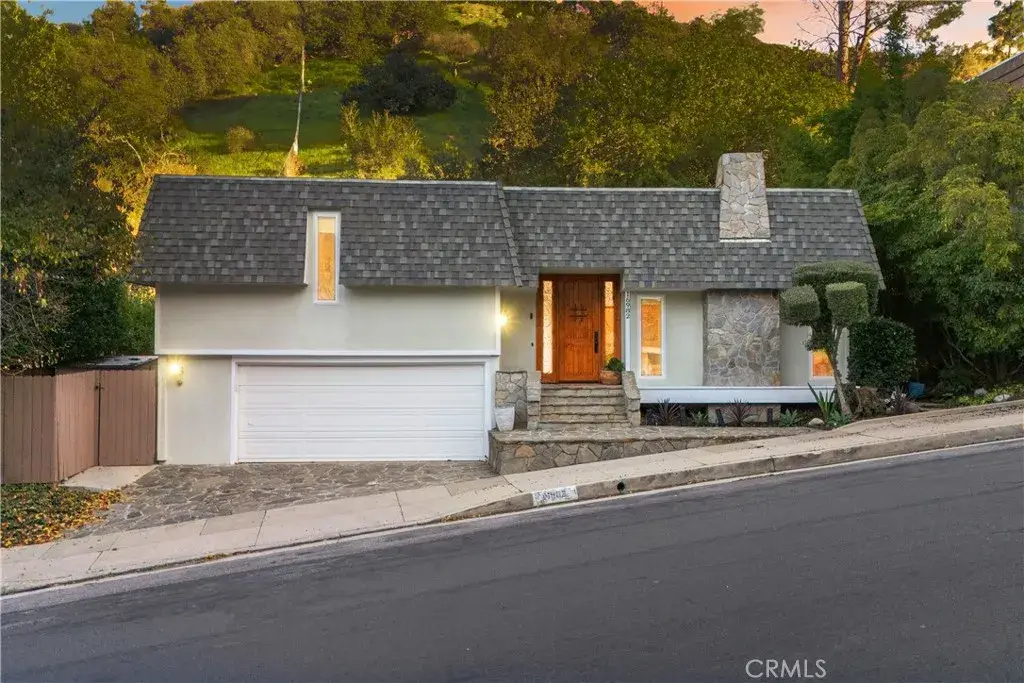 16982 Escalon Drive, Encino, CA 91436 - Image #1