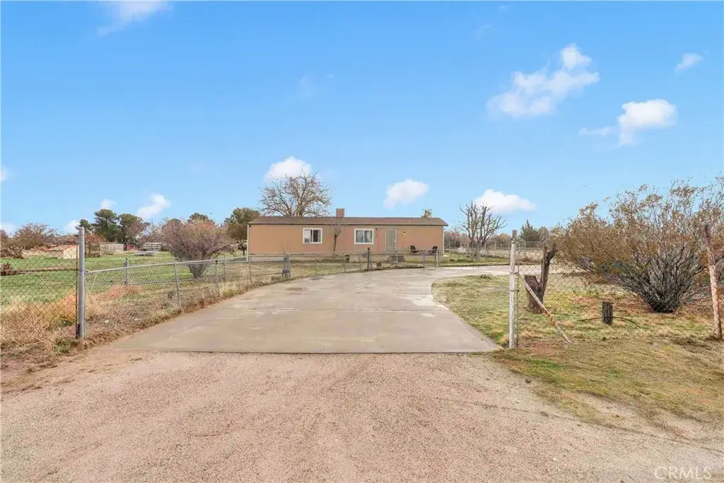 9175 E Avenue S4, Littlerock, CA 93543 - Image #1