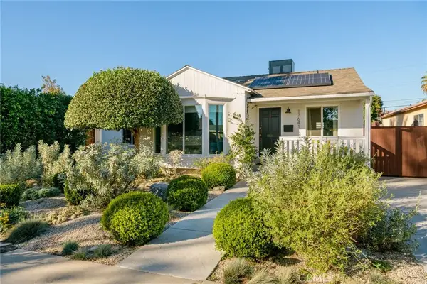 17641 Kittridge, Lake Balboa, CA 91406