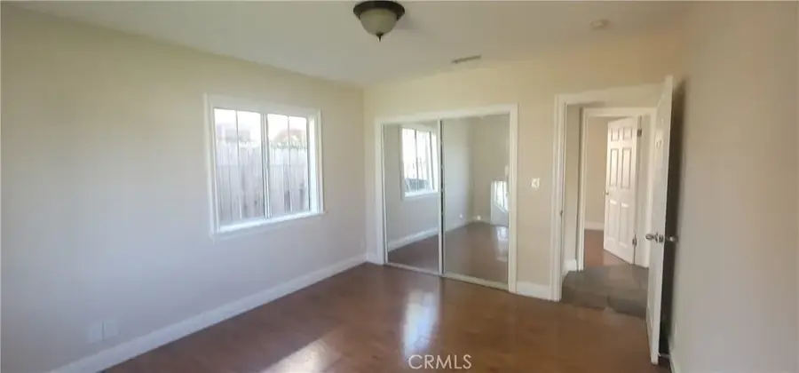 19538 Leadwell, Reseda, CA 91335 - Image #2