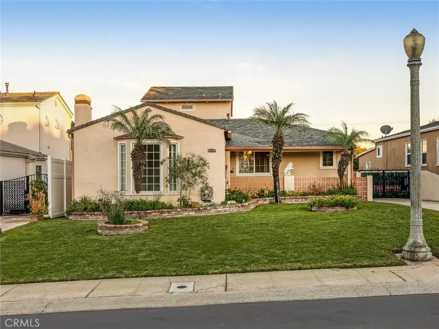 7820 Airlane Avenue, Los Angeles, CA 90045 - Image #2