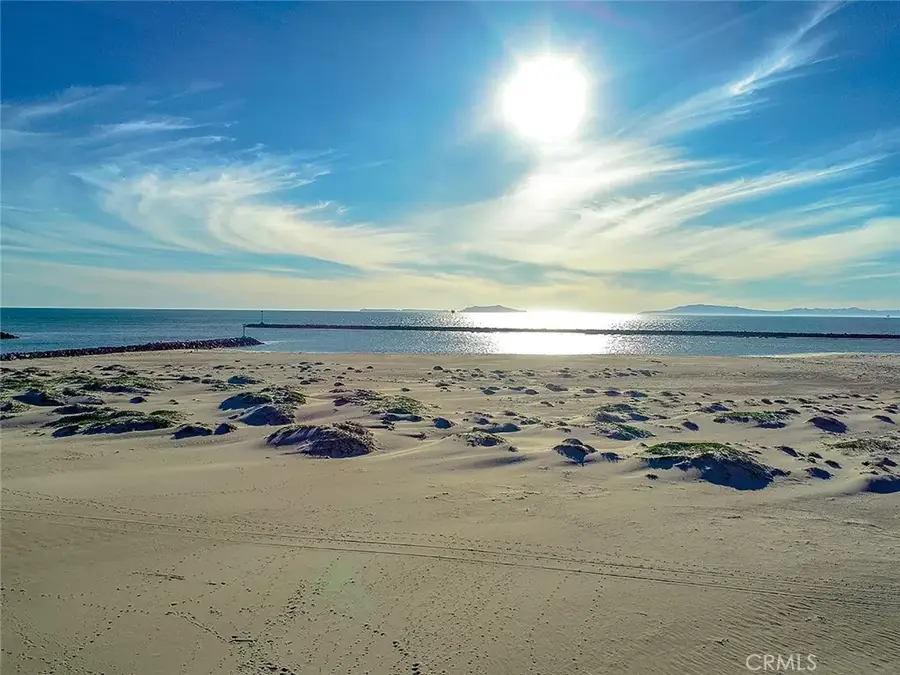 1035 Mchugh Court, San Buenaventura Ventura, CA 93003 - Image #3