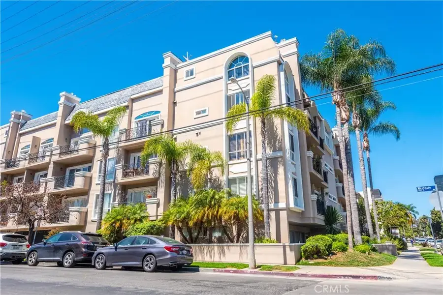 11855 Goshen Avenue #101, Los Angeles, CA 90049 - Image #2