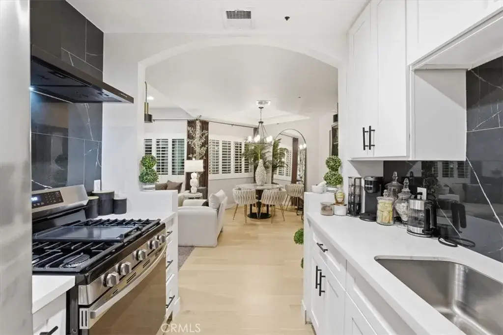 7236 Amigo #101, Reseda, CA 91335 - Image #1