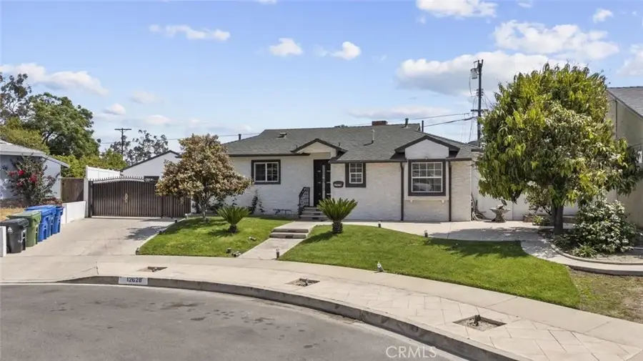 12628 Stagg Street, North Hollywood, CA 91605 - Image #3