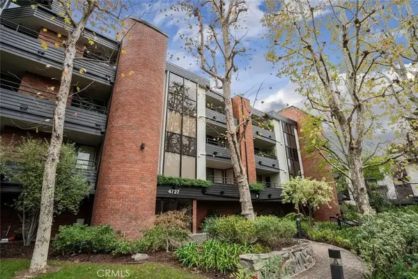 4727 Park Encino #330, Encino, CA 91436