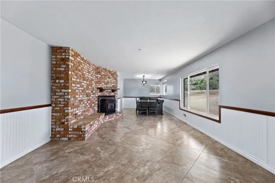 34657 Violan, Acton, CA 93510 - Image #3