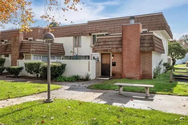 22238 James Alan #4, Chatsworth, CA 91311