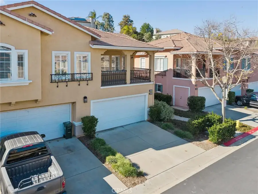 28025 Dickason, Valencia, CA 91354 - Image #2
