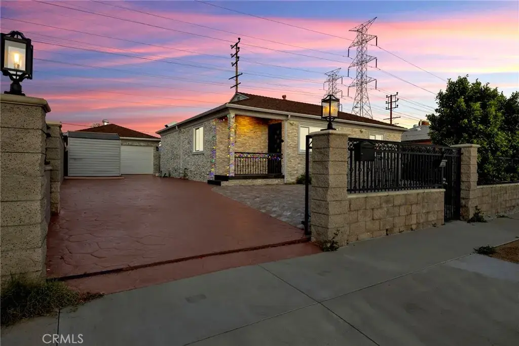 7712 El Caprice, North Hollywood, CA 91605 - Image #1