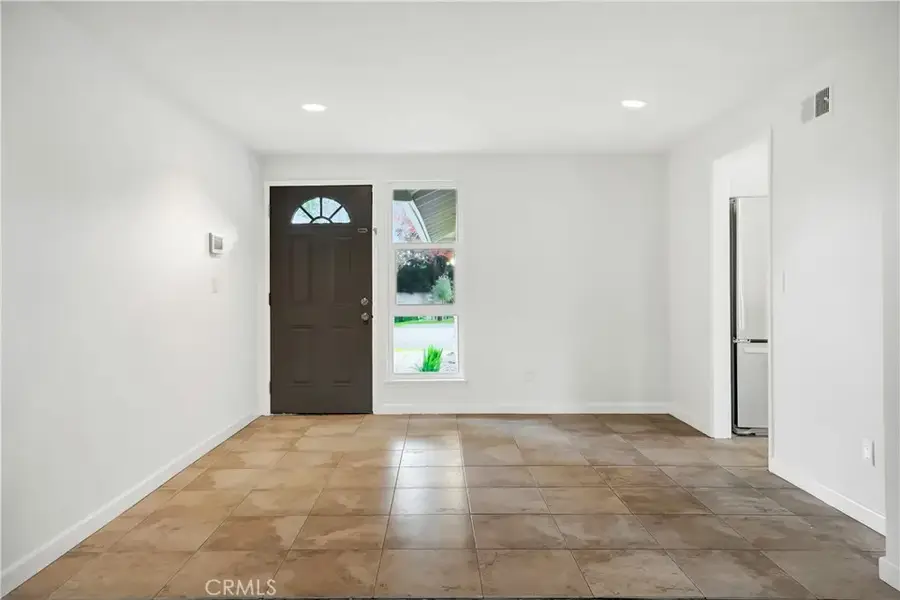 18807 Lassen, Northridge, CA 91324 - Image #2