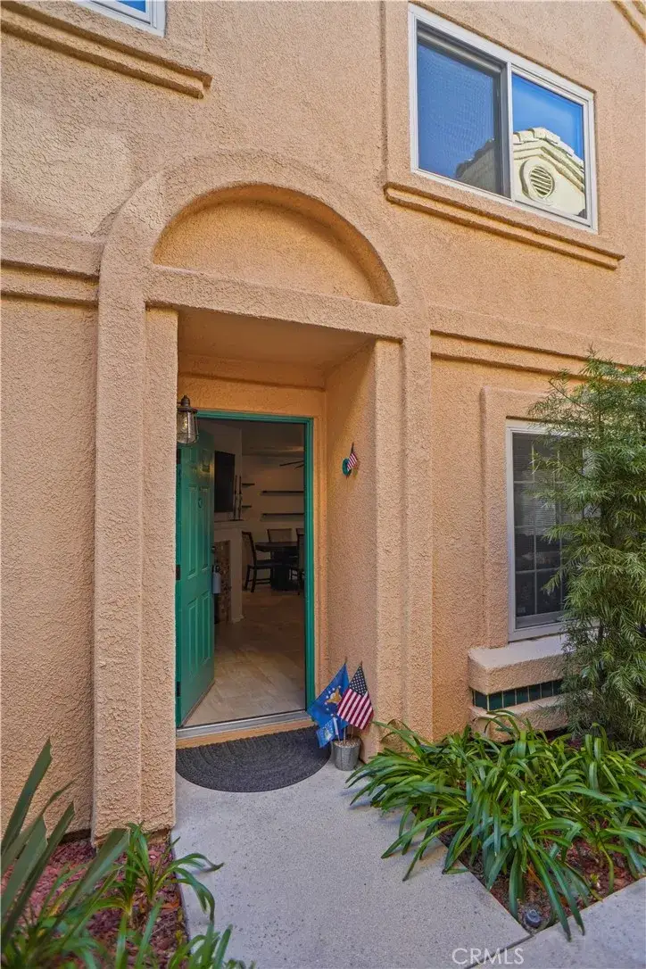 18740 Vista Del Canon #C, Newhall, CA 91321 - Image #2