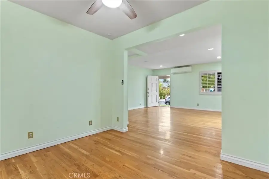 5847 Texhoma Ave, Encino, CA 91316 - Image #2