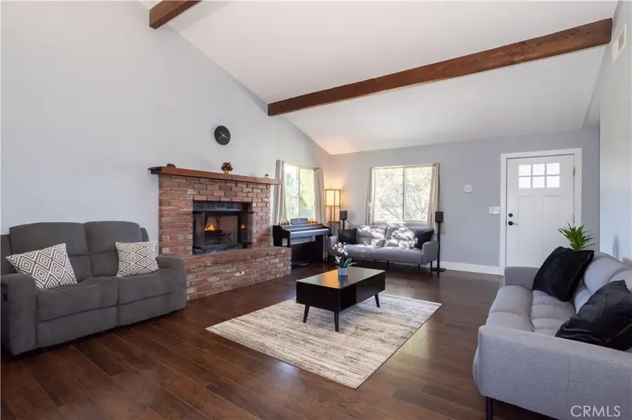 42614 Cabin Dr, Lake Hughes, CA 93532 - Image #3