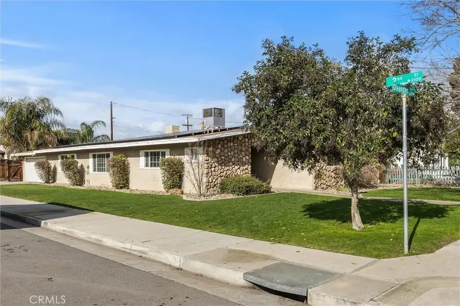 201 Oleander, Bakersfield, CA 93304 - Image #2