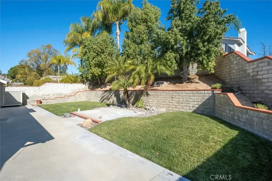 22701 Coral Way, Saugus, CA 91390 - Image #2