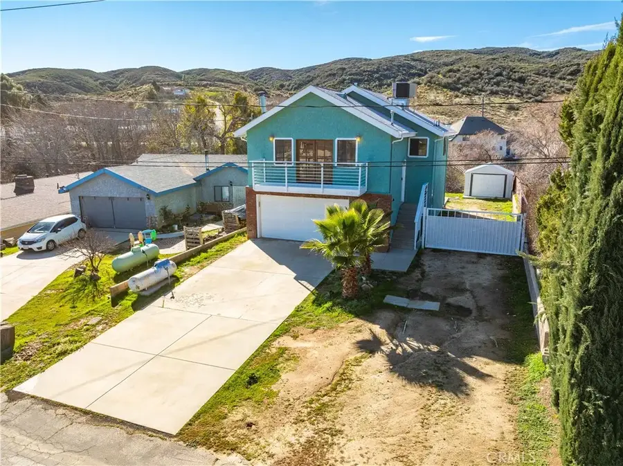 42718 Coolcrest Drive, Lake Hughes, CA 93532 - Image #3