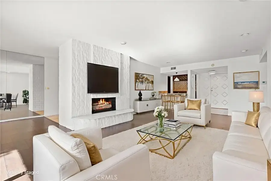 5330 Lindley Ave #209, Encino, CA 91316 - Image #3