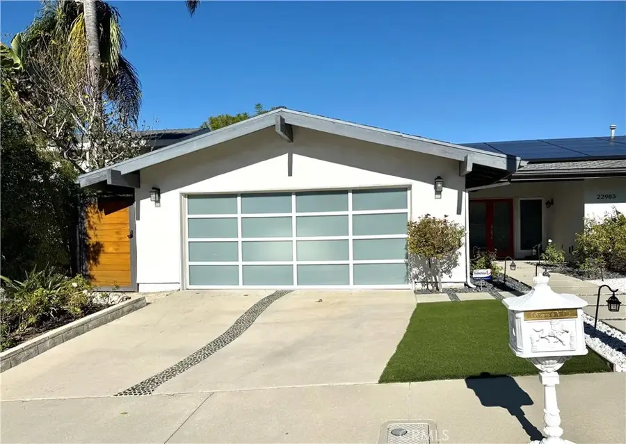 22983 Paul Revere, Calabasas, CA 91302 - Image #3