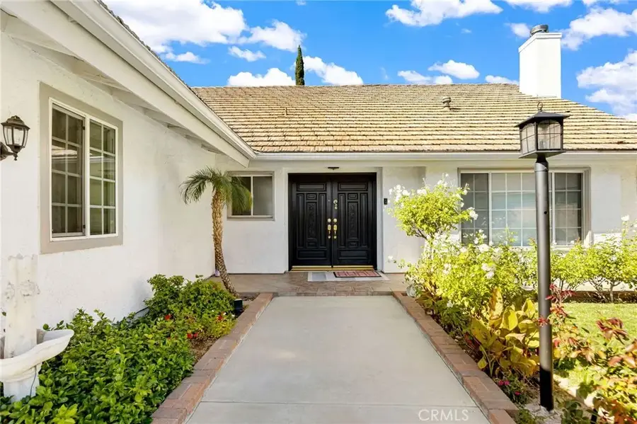 12115 Braemore Pl, Porter Ranch, CA 91326 - Image #2