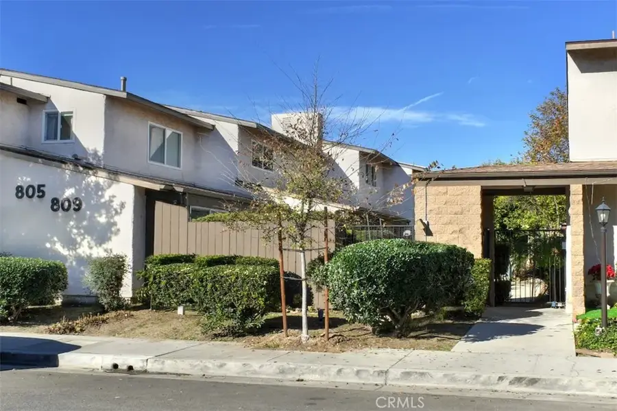 805 E Acacia Avenue #F, Glendale, CA 91205 - Image #2