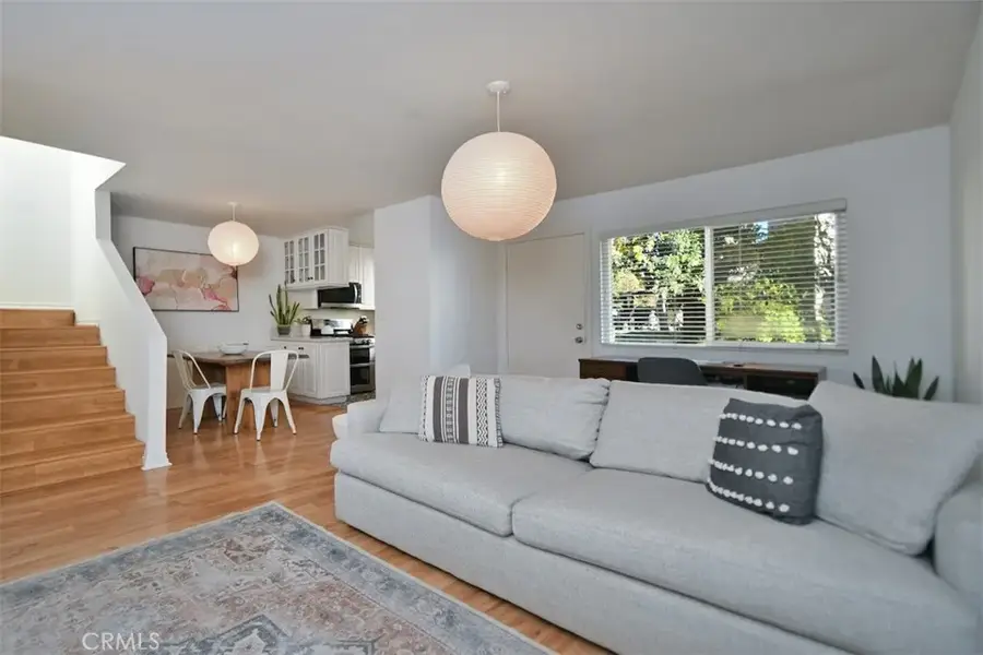 805 E Acacia Avenue #F, Glendale, CA 91205 - Image #3