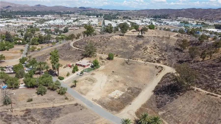 1 Palm Dr, Lake Elsinore, CA 92530 - #3